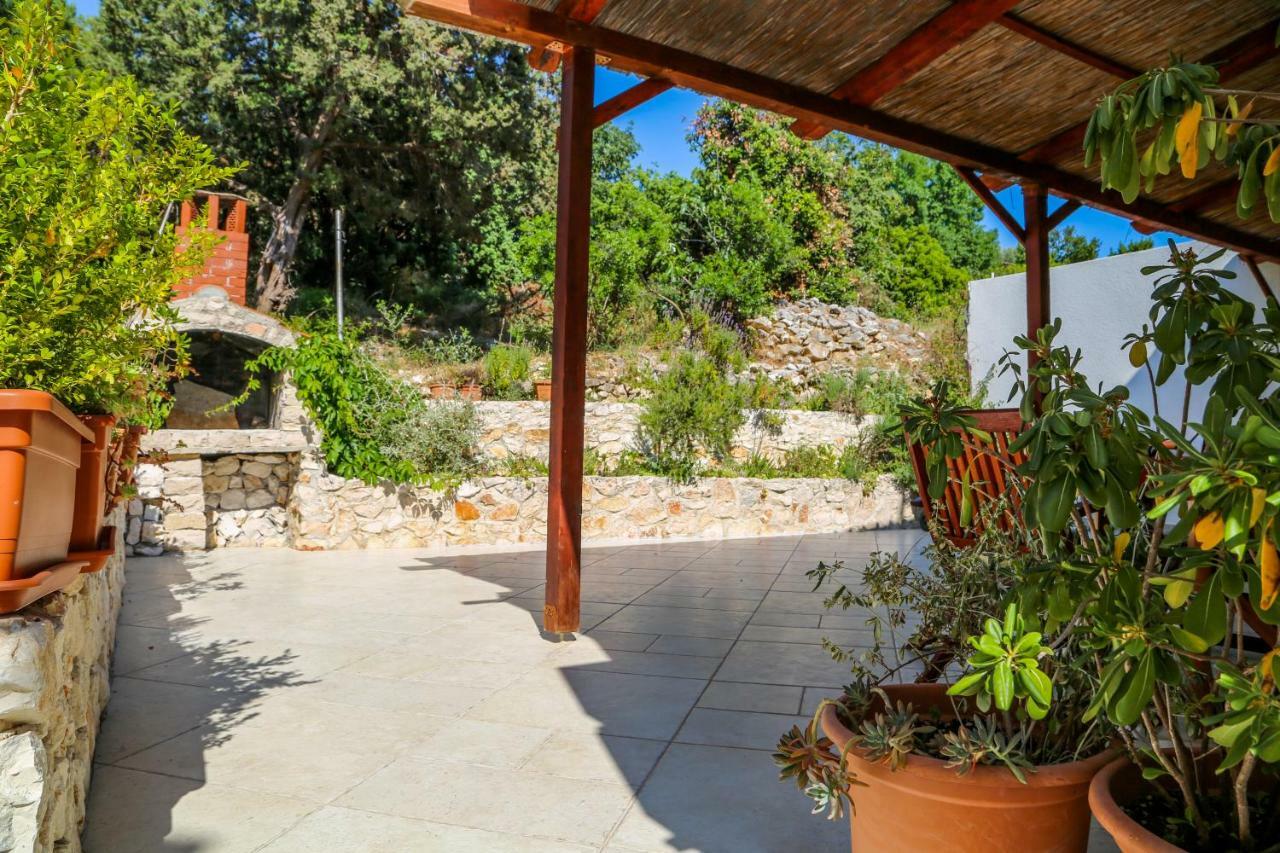 Matea Apartments Milna Milna  Dış mekan fotoğraf